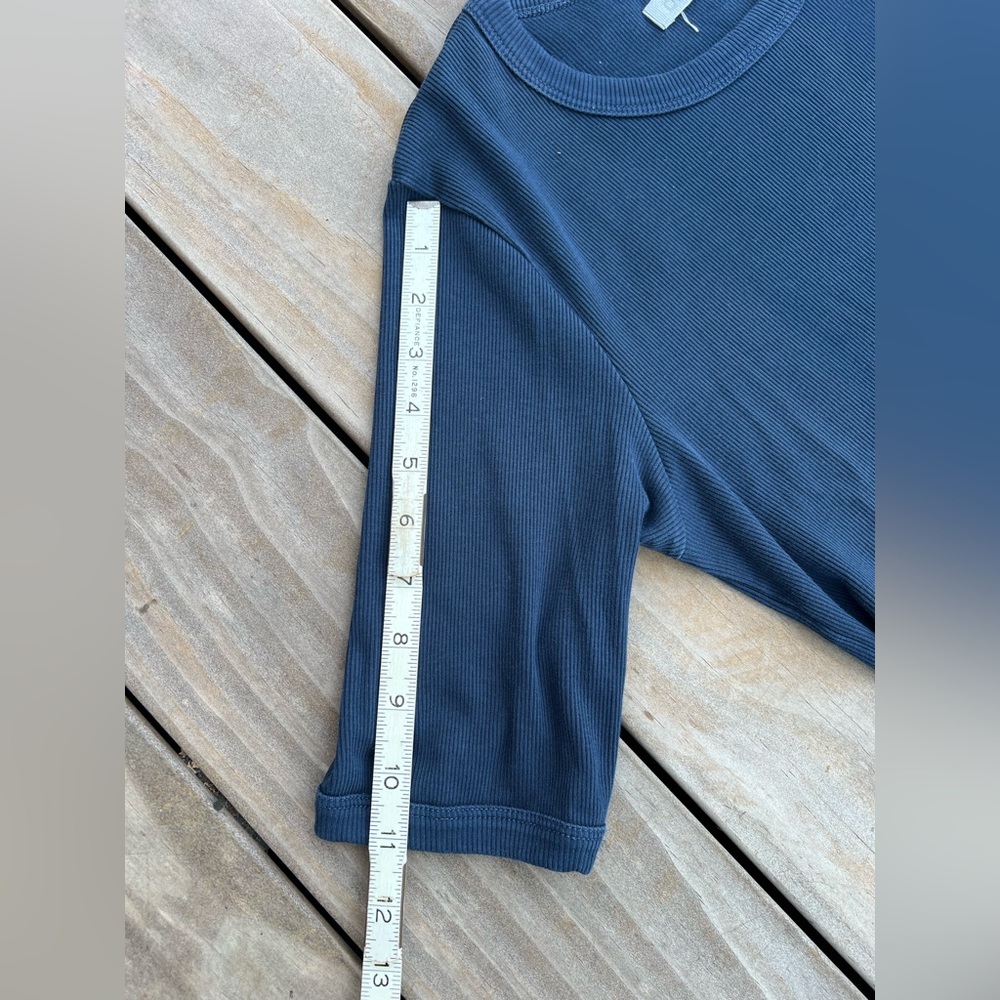 Outerknown Women’s Sojourn Ribbed Tee - Large - Navy - Picture 8 of 12